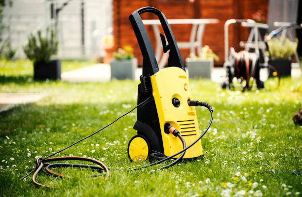 Best Gas Station Cleaning  in West Islip, NY
